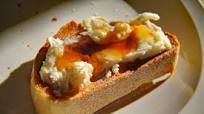 Gorgonzola & Honey Bruschetta Gorgonzola & Honey Bruschetta