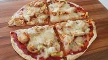 Easy Tortilla Pizza Easy Tortilla Pizza