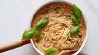 One-Pot Spaghetti with Fresh Tomato Sauce One-Pot Spaghetti with Fresh Tomato Sauce