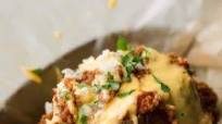 Chili Baked Potato with Cheese Chili Baked Potato with Cheese