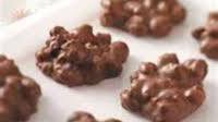 Easy Peanut Clusters Easy Peanut Clusters