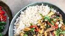 Kohlrabi, beef & cashew stir-fry Kohlrabi, beef & cashew stir-fry