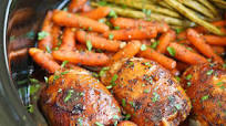 Slow Cooker Honey Garlic Chicken & Veggies Slow Cooker Honey Garlic Chicken & Veggies
