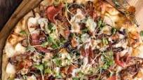 Grilled Pizza with Prosciutto and Pears Grilled Pizza with Prosciutto and Pears