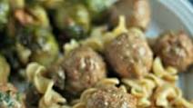 Slow-Cooker Turkey Stroganoff Meatballs {All items from Aldi!} Slow-Cooker Turkey Stroganoff Meatballs {All items from Aldi!}