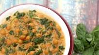 Easy Channa Saag/Palak -Creamy Spinach and Chickpeas Easy Channa Saag/Palak -Creamy Spinach and Chickpeas