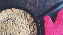 Ooey gooey chocolate chip skillet cookie Ooey gooey chocolate chip skillet cookie