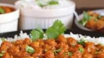 CHICKPEA TIKKA MASALA | CHOLE TIKKA MASALA | VEGAN CHICKPEAS IN CURRY SAUCE CHICKPEA TIKKA MASALA | CHOLE TIKKA MASALA | VEGAN CHICKPEAS IN CURRY SAUCE
