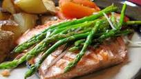Grilled Garlic Asparagus and Salmon Grilled Garlic Asparagus and Salmon