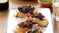 Cranberry-Fig Goat Cheese Crostini Cranberry-Fig Goat Cheese Crostini