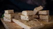 Focaccia semplice con lievito madre Focaccia semplice con lievito madre