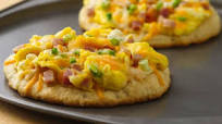 Ham, Swiss and Cheddar Breakfast Pizza Ham, Swiss and Cheddar Breakfast Pizza