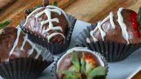 Chocolate-Covered Strawberry Footballs Chocolate-Covered Strawberry Footballs