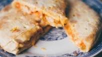 Copycat Louise's Italian Cafe Grilled Chicken Calzones Recipe Copycat Louise's Italian Cafe Grilled Chicken Calzones Recipe