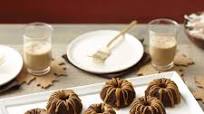 Mini Chocolate Fluted Tube Cakes with Salted Caramel Glaze Mini Chocolate Fluted Tube Cakes with Salted Caramel Glaze