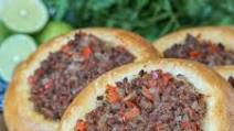 Esfirra de Carne Moída (Ground Beef Esfirra) Esfirra de Carne Moída (Ground Beef Esfirra)