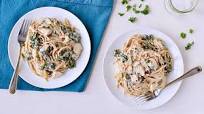 Slow-Cooker Kale and Chicken Fettuccine Alfredo Slow-Cooker Kale and Chicken Fettuccine Alfredo