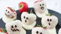 Strawberry Ghosts (Halloween Chocolate Covered Strawberries) Strawberry Ghosts (Halloween Chocolate Covered Strawberries)