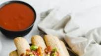 Slow Cooker Chicken and Cheese Taquitos Slow Cooker Chicken and Cheese Taquitos