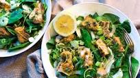 Fennel Salad with Seared Salmon and Baby Spinach Fennel Salad with Seared Salmon and Baby Spinach