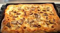 Pizza in teglia a lunga maturazione Pizza in teglia a lunga maturazione