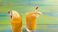 3 Minute De-bloating Turmeric Lemonade Elixir Recipe 3 Minute De-bloating Turmeric Lemonade Elixir Recipe