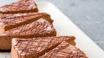 Milk Chocolate Cheesecake Recipe - (3.8/5) Milk Chocolate Cheesecake Recipe - (3.8/5)