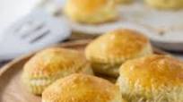 Spicy Beef Puff Pastries - Pastelitos de carne Spicy Beef Puff Pastries - Pastelitos de carne