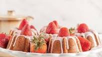 Mini Strawberry Bundt Cakes Mini Strawberry Bundt Cakes