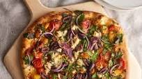 Greek Pizza with Spinach, Feta, and Olives Greek Pizza with Spinach, Feta, and Olives