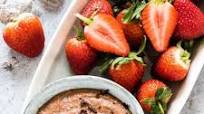 Easy Chocolate Hummus Easy Chocolate Hummus