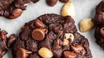 Chocolate Macadamia Cookies Chocolate Macadamia Cookies