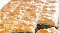 Greek Spinach and Feta Pie (Spanakopita) Greek Spinach and Feta Pie (Spanakopita)