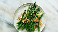 Pan-Seared Asparagus With Crispy Garlic Pan-Seared Asparagus With Crispy Garlic