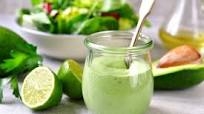 Spicy Avocado-Greek Yogurt Dressing Spicy Avocado-Greek Yogurt Dressing