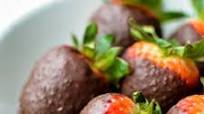 Healthy Chocolate Covered Strawberries Healthy Chocolate Covered Strawberries