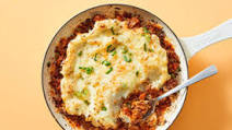 BBQ Beef & Mashed Potato Casserole with Cheddar Cheese BBQ Beef & Mashed Potato Casserole with Cheddar Cheese