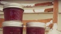 How to Make Chokecherry Jelly (low-sugar and honey variations) How to Make Chokecherry Jelly (low-sugar and honey variations)