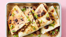 Grass-Fed Ground Beef & Cheddar Quesadillas with Corn & Scallions Grass-Fed Ground Beef & Cheddar Quesadillas with Corn & Scallions