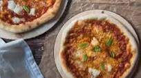 Pizza Margherita: La vera ricetta originale Napoletana Pizza Margherita: La vera ricetta originale Napoletana