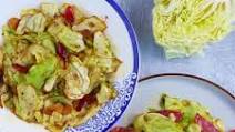 Chinese cabbage stir-fry, two ways (手撕包菜) Chinese cabbage stir-fry, two ways (手撕包菜)