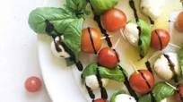 Caprese Salad Skewers with a Balsamic Glaze Caprese Salad Skewers with a Balsamic Glaze