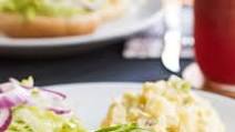 Recipe: Hawaiian Burgers with Grilled Pineapple Recipe: Hawaiian Burgers with Grilled Pineapple