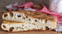 Focaccia con lievito madre Focaccia con lievito madre