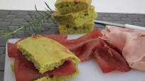 Focaccia al pesto Focaccia al pesto