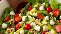 Caprese Chopped Salad {with Chicken and Avocado} Caprese Chopped Salad {with Chicken and Avocado}