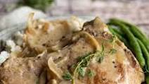 Smothered Pork Chops Recipe (one pan!) Smothered Pork Chops Recipe (one pan!)