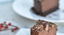 Decadent Paleo Vegan Chocolate Mousse Cake Decadent Paleo Vegan Chocolate Mousse Cake