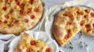Focaccia barese con licoli Focaccia barese con licoli