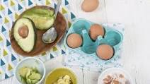 Egg yolk + avocado baby food puree Egg yolk + avocado baby food puree